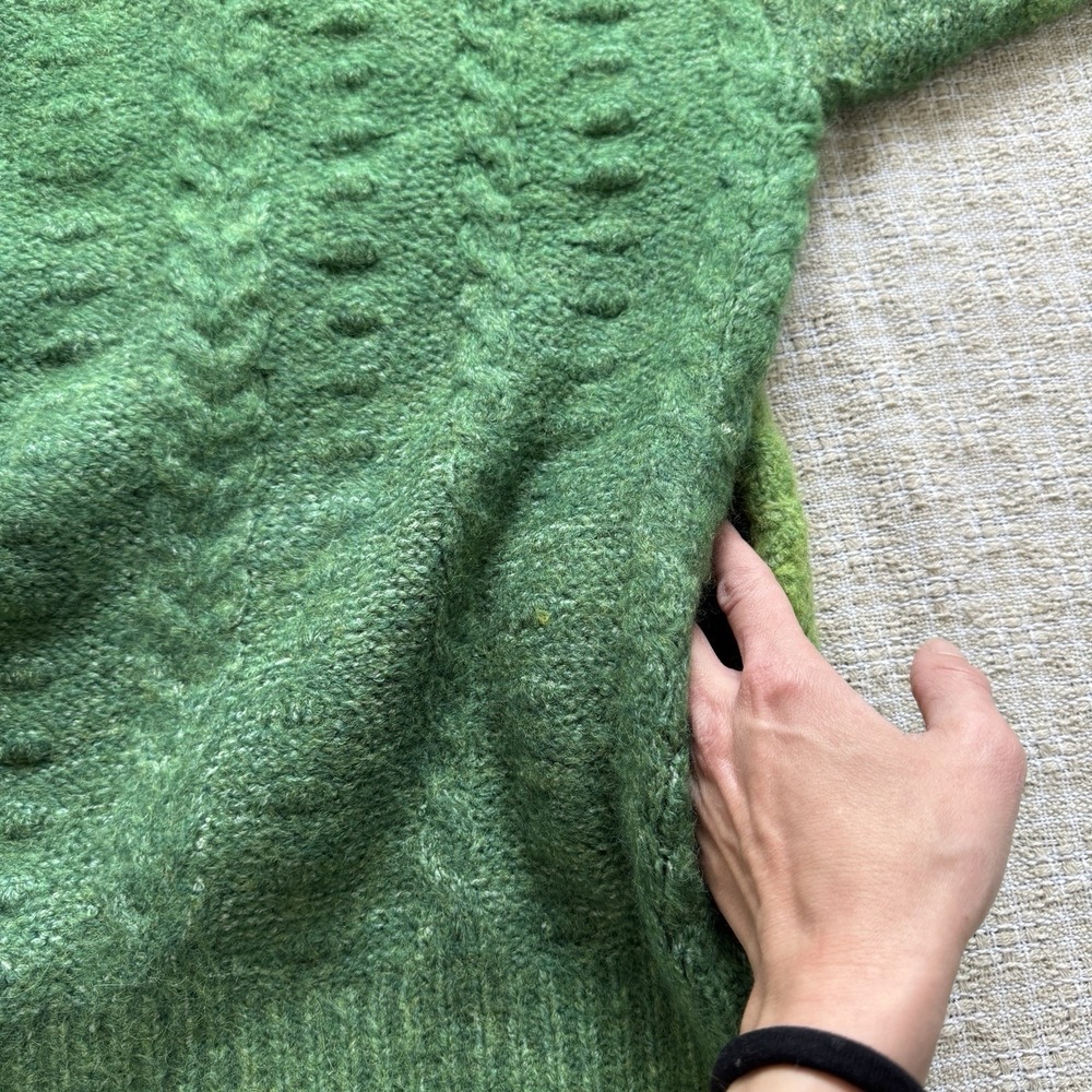 Daydreamer Ombre Cardigan in Green Jade Sz L Cable Knit Fuzzy Wool Blend Grunge - Picture 9 of 15